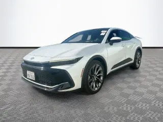 Toyota Corona 2024 AWD Limited 4dr Sedán