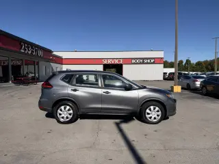 2017 Nissan Rogue AWD S