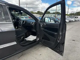 2016 Jeep Grand Cherokee 4WD 4dr Laredo