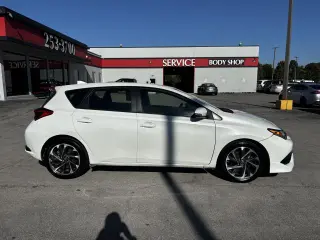 2018 Toyota Corolla iM 4D Hatchback