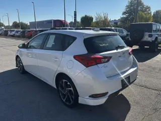 2018 Toyota Corolla iM 4D Hatchback