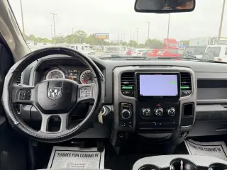2014 RAM 1500 4WD Crew Cab 140.5" Express