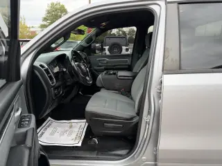 2021 RAM 1500 Big Horn 4x4 Quad Cab 6'4" Box