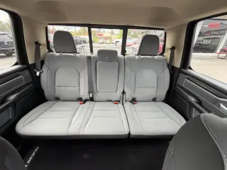 2020 RAM 1500 Big Horn 4x4 Crew Cab 5'7" Box