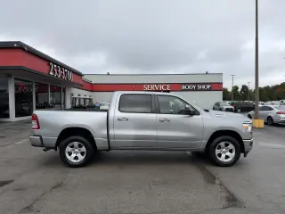 2020 RAM 1500 Big Horn 4x4 Crew Cab 5'7" Box