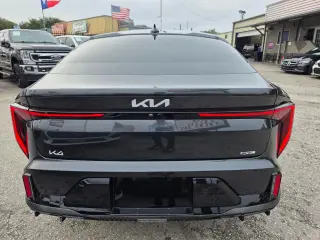 2025 Kia K4 GT-Line