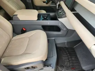 Land Rover Defender 2021 AWD 110 SE 4dr SUV