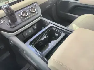 Land Rover Defender 2021 AWD 110 SE 4dr SUV