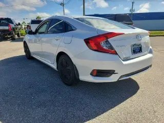 Honda Civic 2019 LX 4dr Sedan CVT