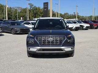 Hyundai VENUE 2026 SEL 4dr Crossover w/Two-Tone Roof