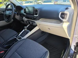 Hyundai VENUE 2026 SEL 4dr Crossover w/Two-Tone Roof