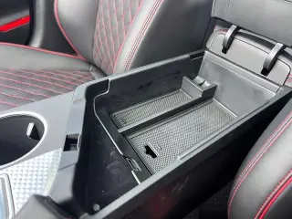 Genesis G70 2023 3.3T Estándar 4dr Sedán
