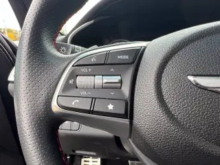 Genesis G70 2023 3.3T Estándar 4dr Sedán
