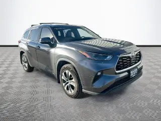 Toyota Highlander Hybrid 2023 AWD XLE 4dr SUV