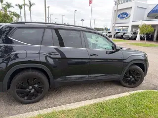 Volkswagen Atlas 2025 SE 4dr SUV con Tecnología