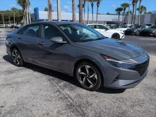 Hyundai ELANTRA 2023 SEL Sedán 4 puertas