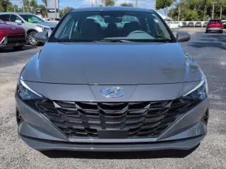 Hyundai ELANTRA 2023 SEL Sedán 4 puertas