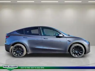 Tesla Model Y 2023 AWD Long Range 4dr Crossover