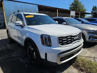 Kia Telluride 2023 AWD S 4dr SUV
