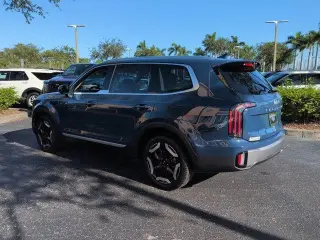 Kia Telluride 2025 EX 4dr SUV