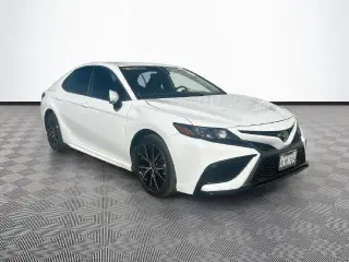 Toyota Camry 2024 SE 4dr Sedán