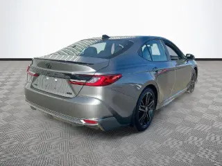 Toyota Camry 2026 SE 4dr Sedán