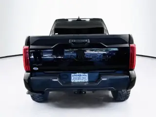 Toyota Tundra 2024 4x4 SR5 4dr CrewMax Cab Pickup SB