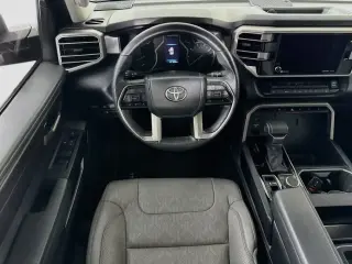 Toyota Tundra 2024 4x4 SR5 4dr CrewMax Cab Pickup SB
