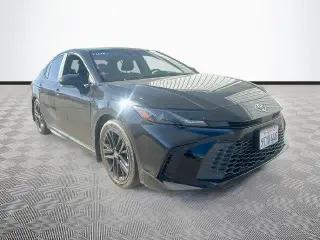 Toyota Camry 2025 SE 4dr Sedán