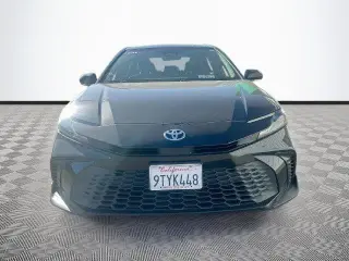 Toyota Camry 2025 SE 4dr Sedán