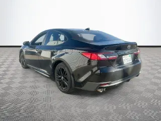 Toyota Camry 2025 SE 4dr Sedán