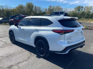 Toyota Highlander 2023 AWD XSE 4dr SUV