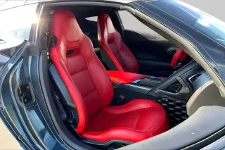 Chevrolet Corvette 2019 Stingray 2dr Coupe w/1LT
