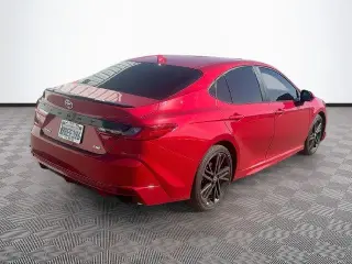 Toyota Camry 2025 SE 4dr Sedán