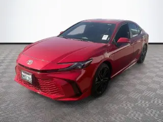 Toyota Camry 2025 SE 4dr Sedán