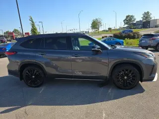 Toyota Highlander 2023 XSE 4dr SUV