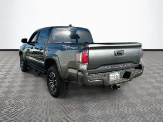 Toyota Tacoma 2023 4x2 TRD Deporte 4puertas Cabina Doble 5.0 ft SB
