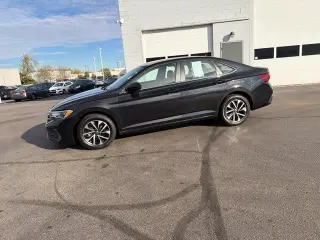 Volkswagen Jetta 2024 S 4dr Sedán 8A