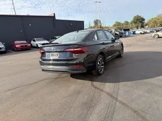 Volkswagen Jetta 2024 S 4dr Sedán 8A