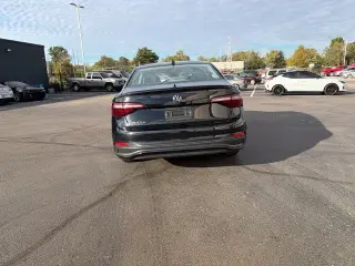 Volkswagen Jetta 2024 S 4dr Sedán 8A