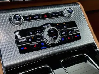 Lincoln Aviator 2023 AWD Black Label 4dr SUV