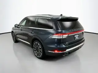 Lincoln Aviator 2023 AWD Black Label 4dr SUV
