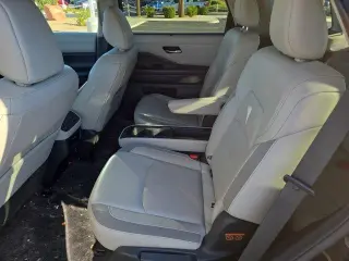 Nissan Pathfinder 2022 SL 4 puertas SUV