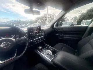 Nissan Pathfinder 2024 SV 4 SUV