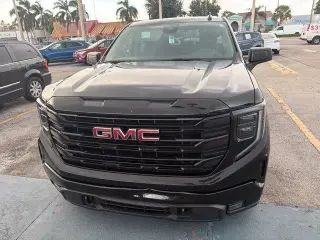 GMC Sierra 1500 2023 4x2 Elevation 4dr Crew Cab 5.8 ft. SB