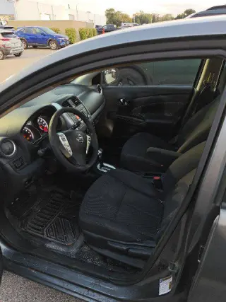 Nissan Versa 2018 S 4dr Sedán