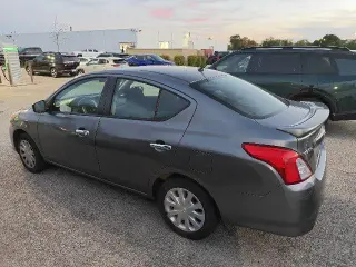 Nissan Versa 2018 S 4dr Sedán