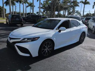Toyota Camry 2023 SE 4dr Sedán