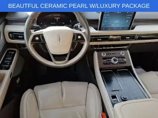 Lincoln Aviator 2023 AWD Reserve 4dr SUV