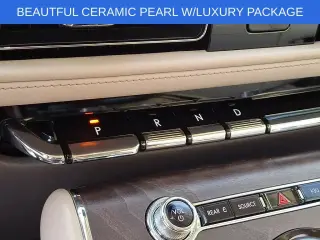 Lincoln Aviator 2023 AWD Reserve 4dr SUV